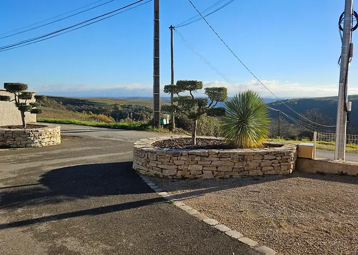Logement Au Calme, Avec Vue Degagee